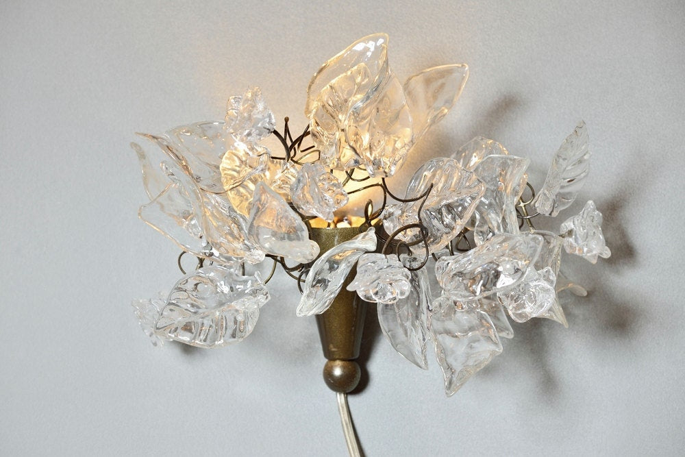 Resin Flower Plug-In Sconce: Clear Leaf Bedroom Lighting